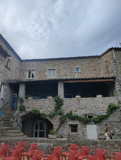 «1_le_chateau.jpg»